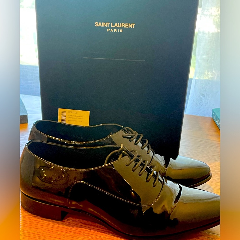 Stunning women’s lace up oxfords